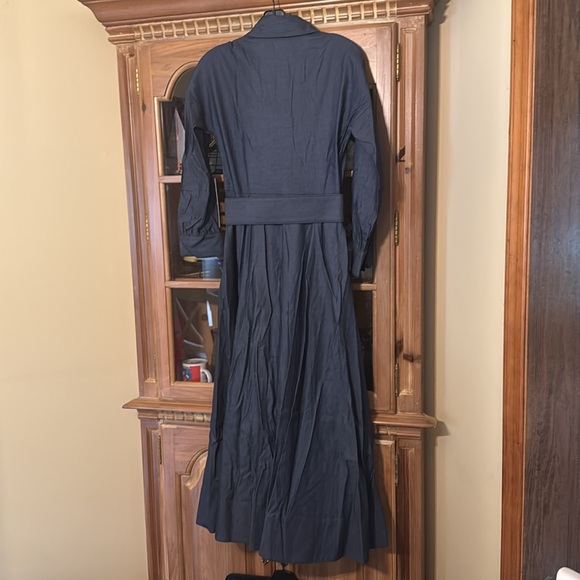 TUCKERNUCK X INDIA HICKS
Chambray Comporta Dress - Picture 8 of 11